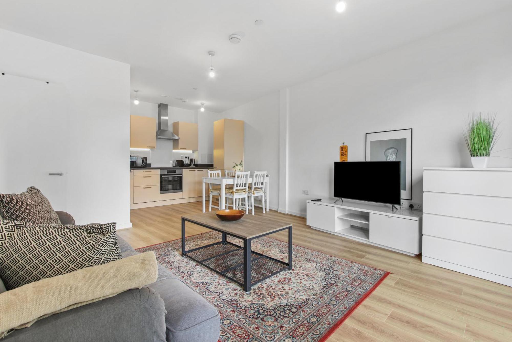 Centrally Located - Modern - 2Bed - 2Bath Apartment Лондон Екстериор снимка